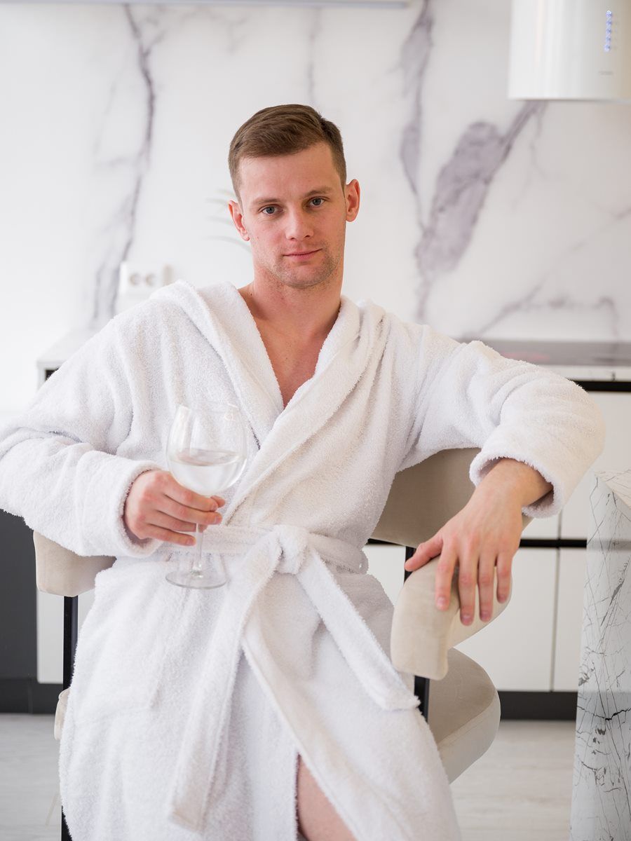 снимок Халат махровый PandaHug Leonardo белый капюшон от магазина BIO-TEXTILES ОПТ