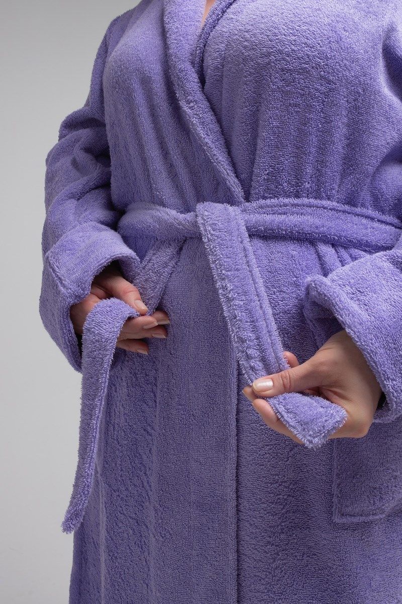 снимок Халат махровый женский с капюшоном сиреневый 60-62, 64-66 от магазина BIO-TEXTILES ОПТ