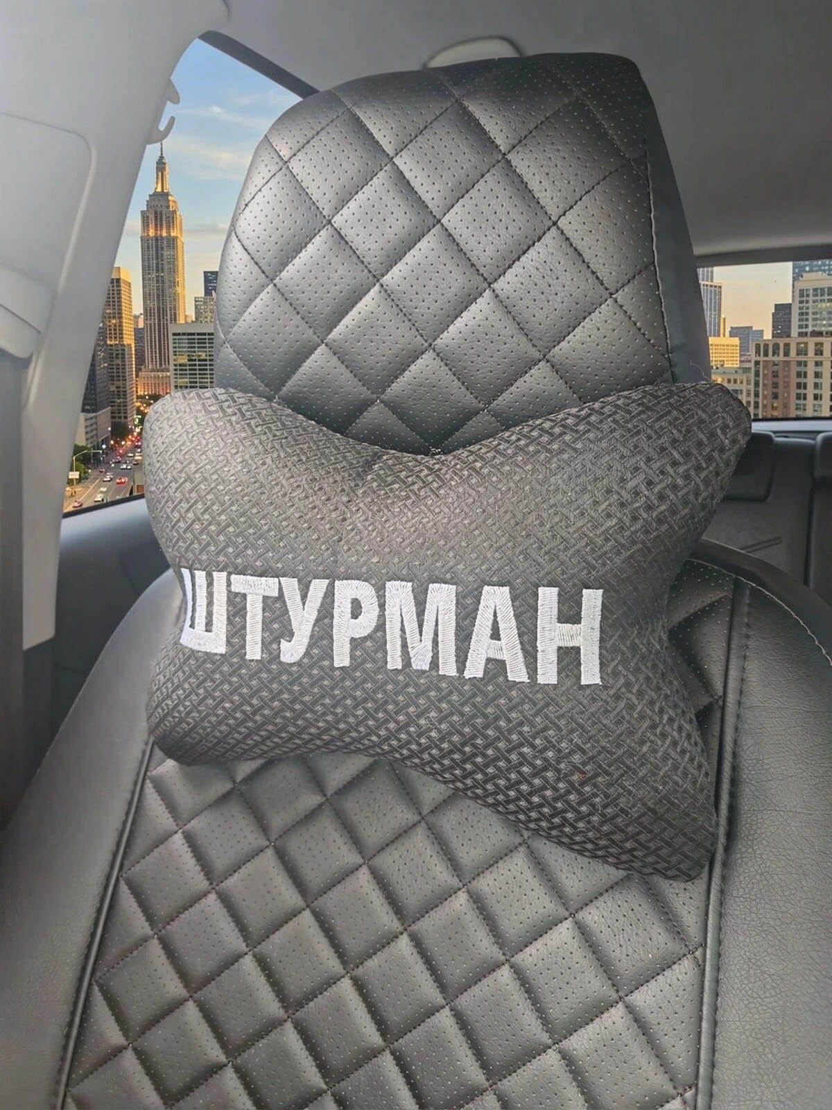 снимок Автомобильная подушка на подголовник с вышивкой от магазина BIO-TEXTILES ОПТ